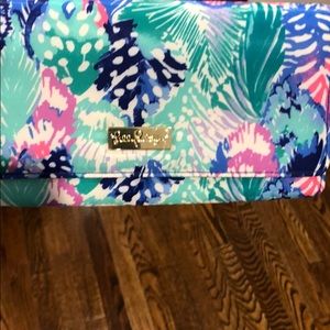 Lilly Pulitzer travel wallet
